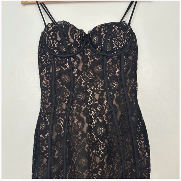 Fashion nova lace dress nwt - Picture 3 of 4